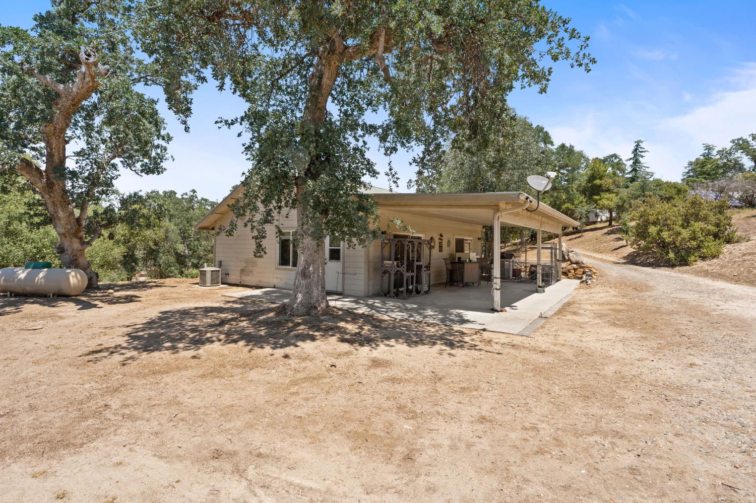 46374 Oonay Nation Rd, Coarsegold, CA 93614