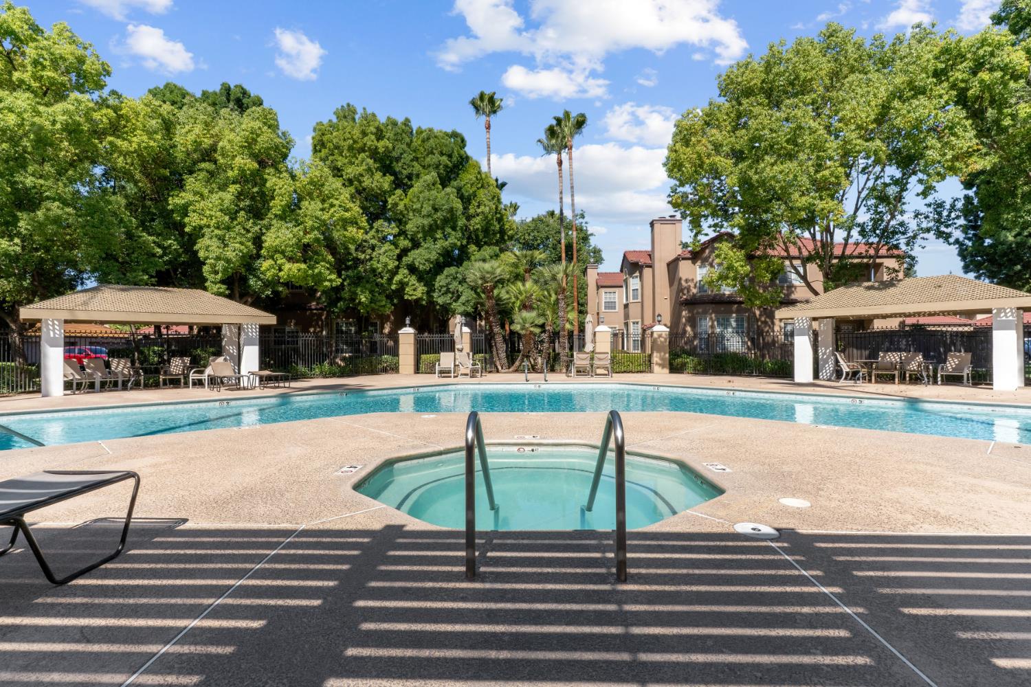 8147 N Cedar Ave #203, Fresno, CA 93720