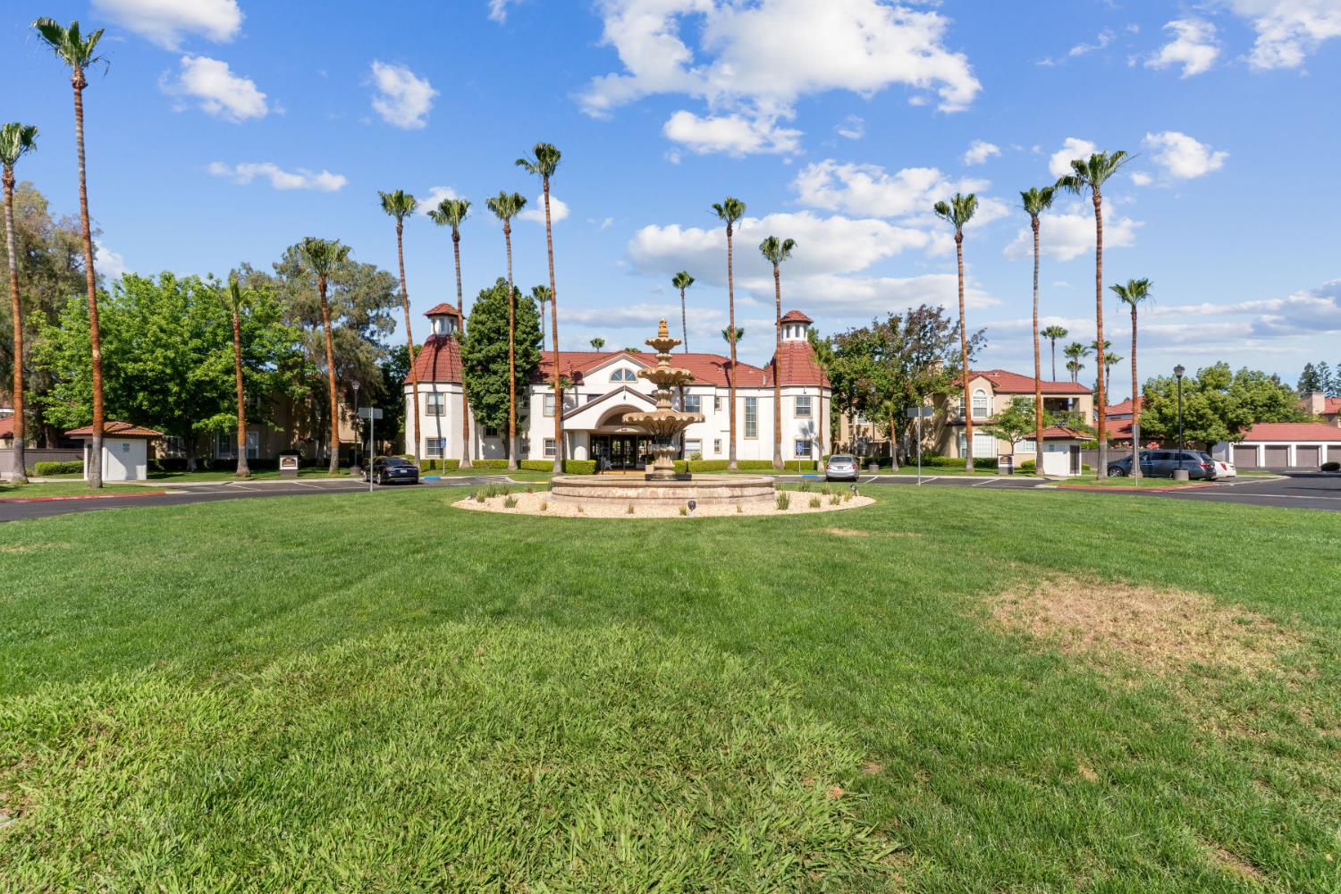 8147 N Cedar Ave #203, Fresno, CA 93720