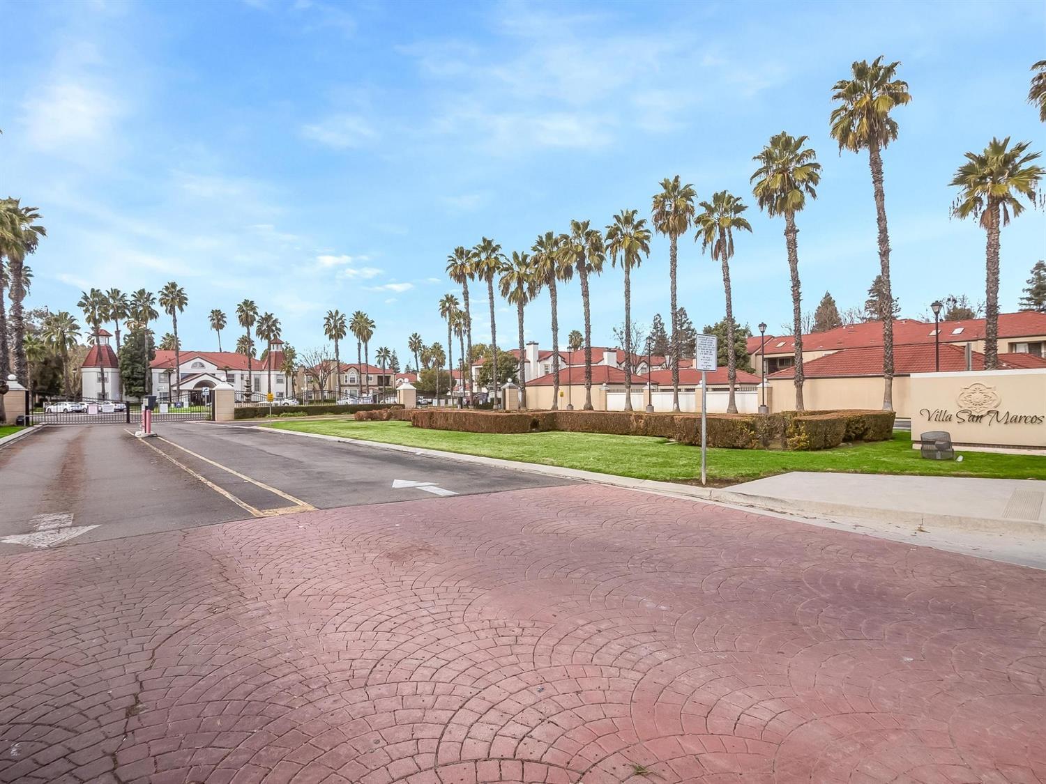 8147 N Cedar Ave #203, Fresno, CA 93720