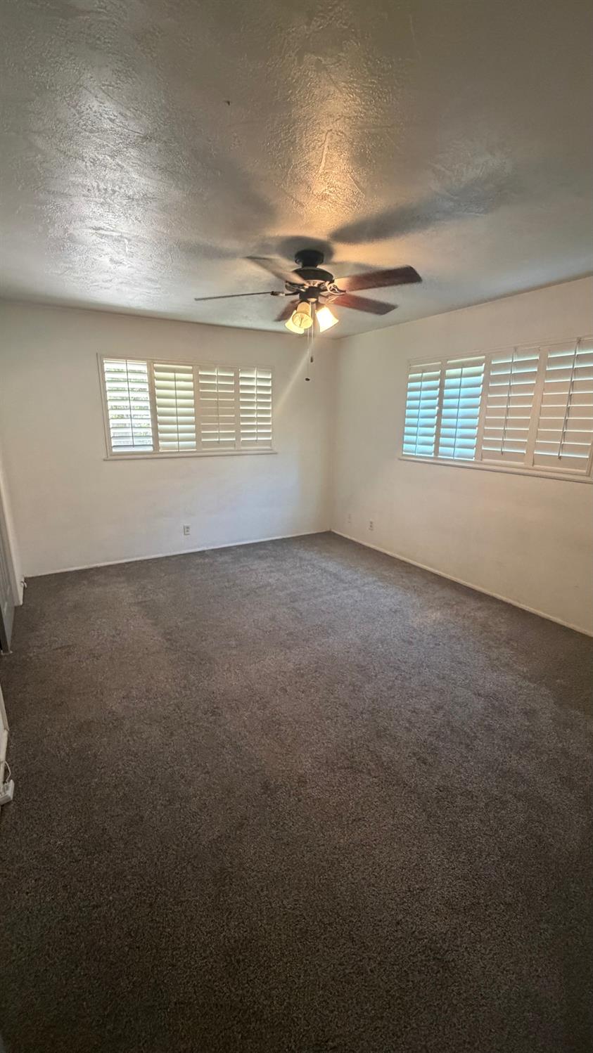 5677 N Millbrook Ave, Fresno, CA 93710