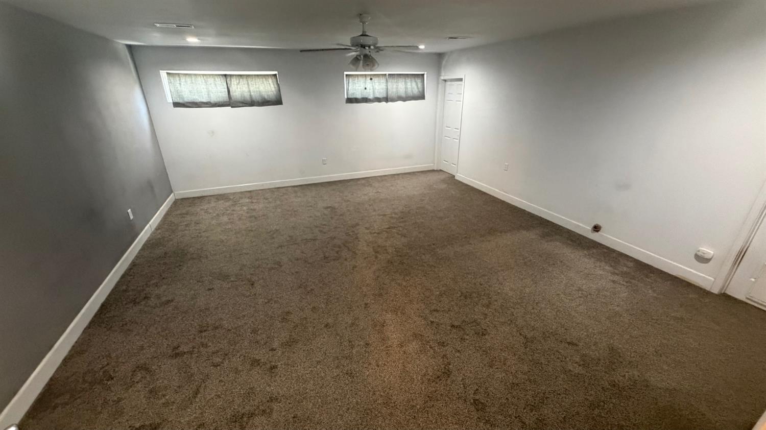 5677 N Millbrook Ave, Fresno, CA 93710