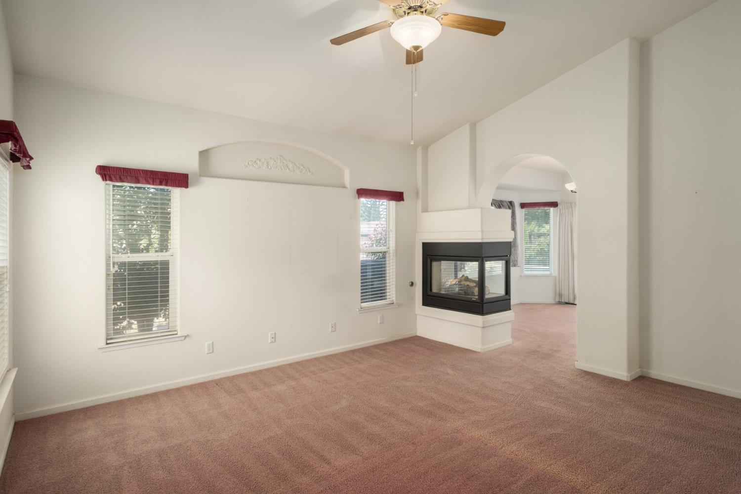 6457 N Selland Ave, Fresno, CA 93711