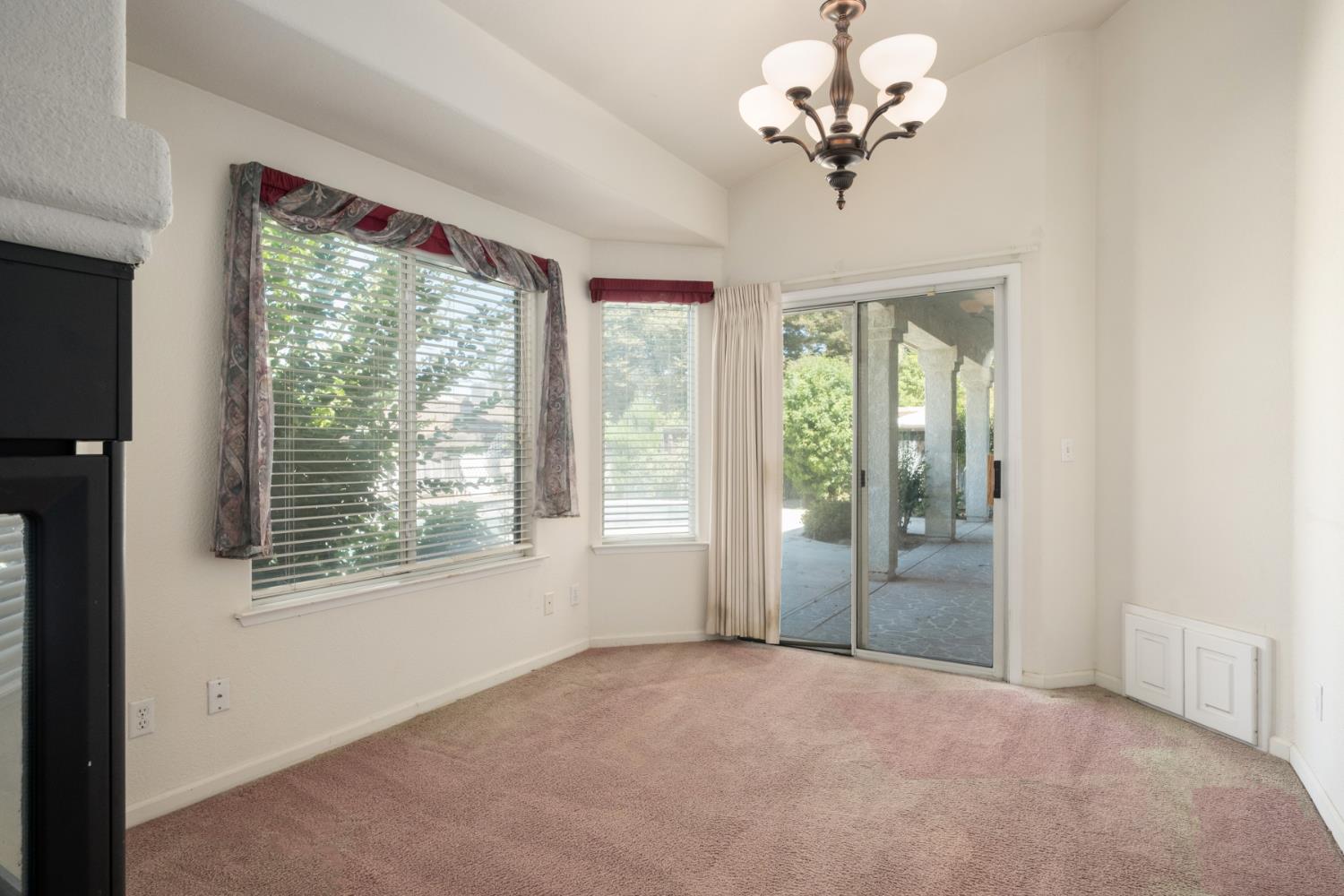 6457 N Selland Ave, Fresno, CA 93711