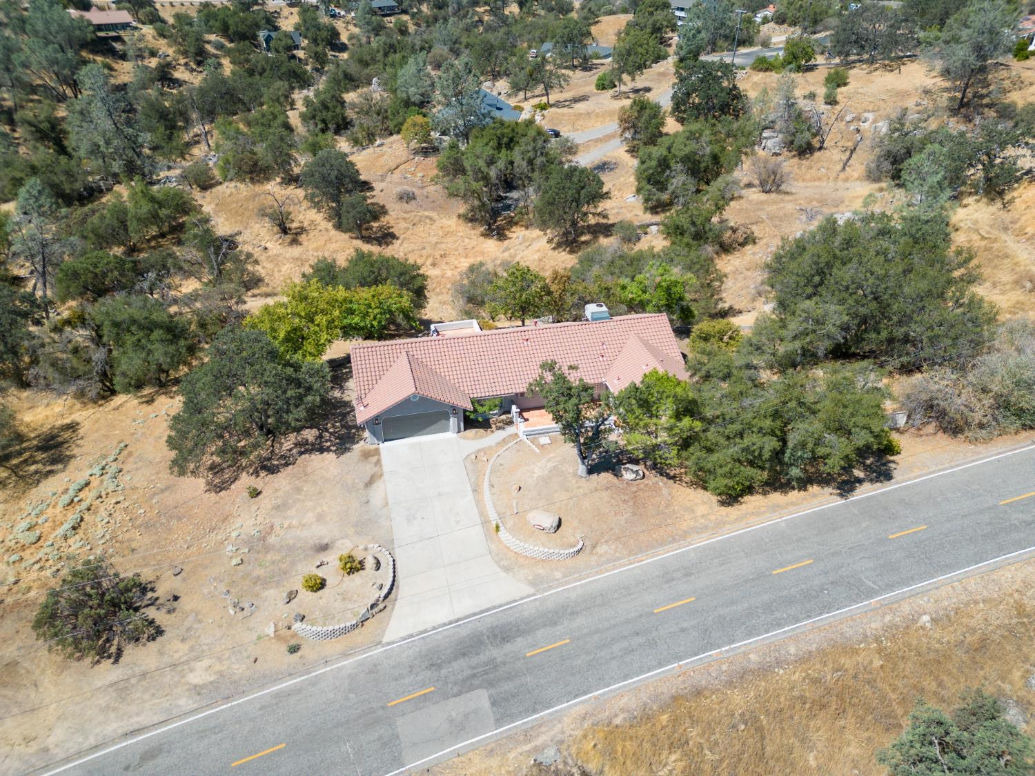 28684 Copper Creek Dr, Coarsegold, CA 93614