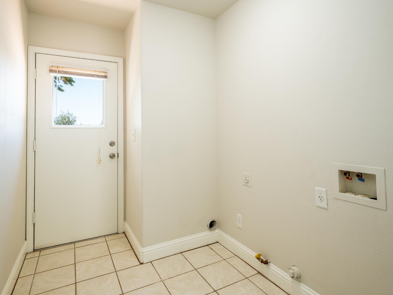 28684 Copper Creek Dr, Coarsegold, CA 93614