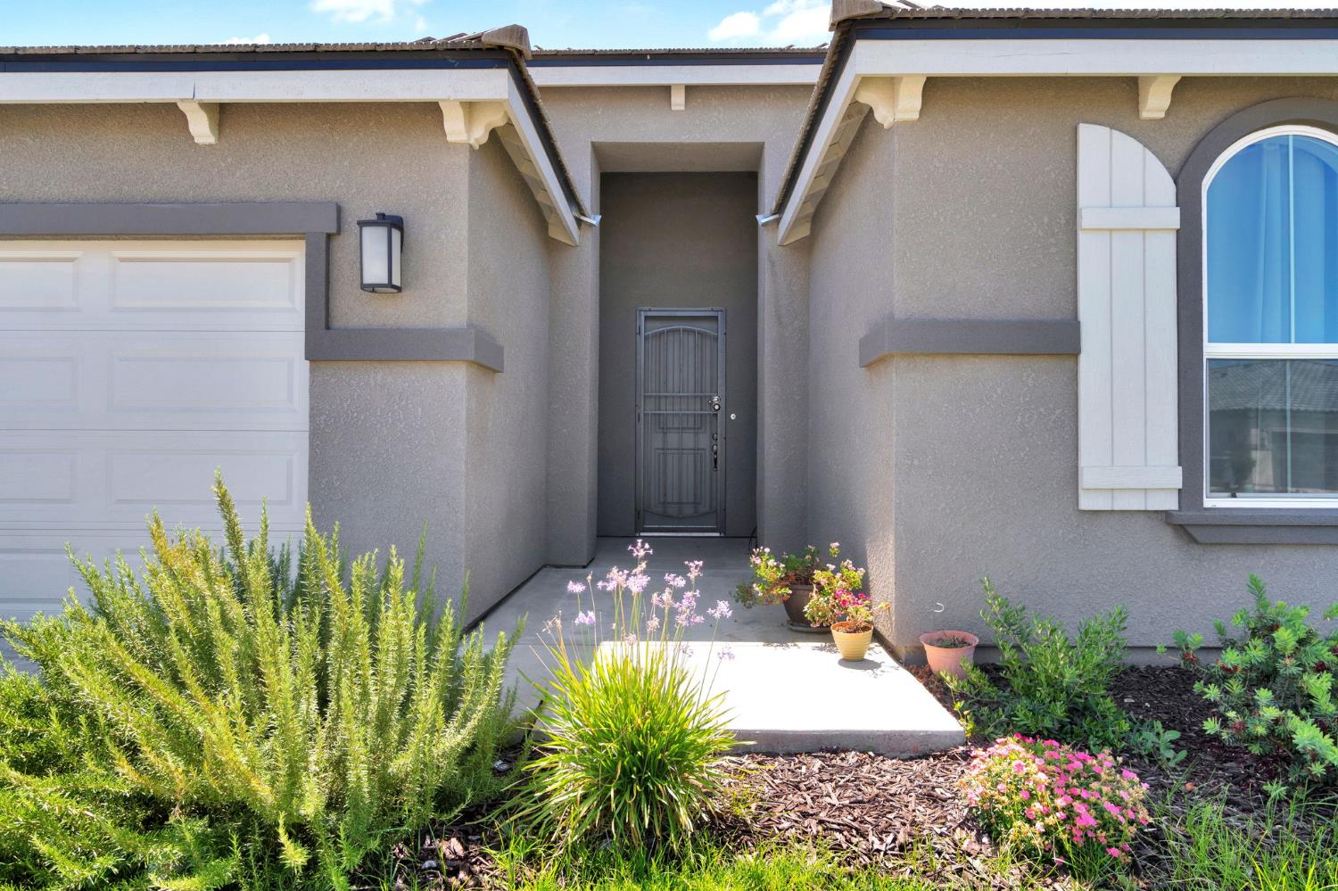 1148 Summit Ct, Madera, CA 93638