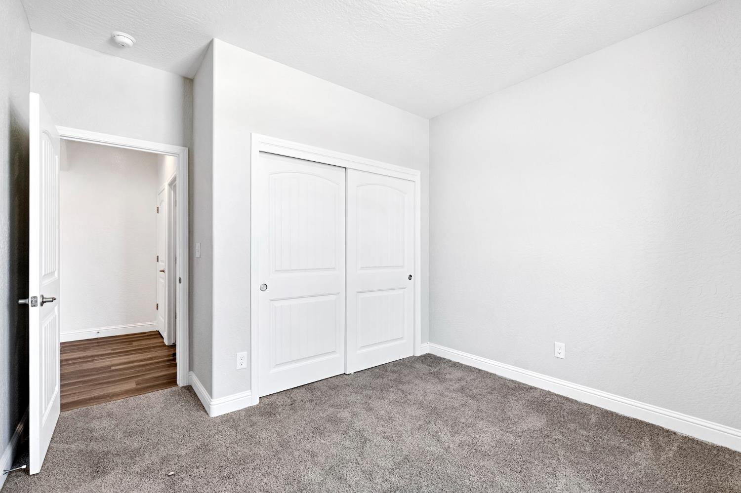 1148 Summit Ct, Madera, CA 93638