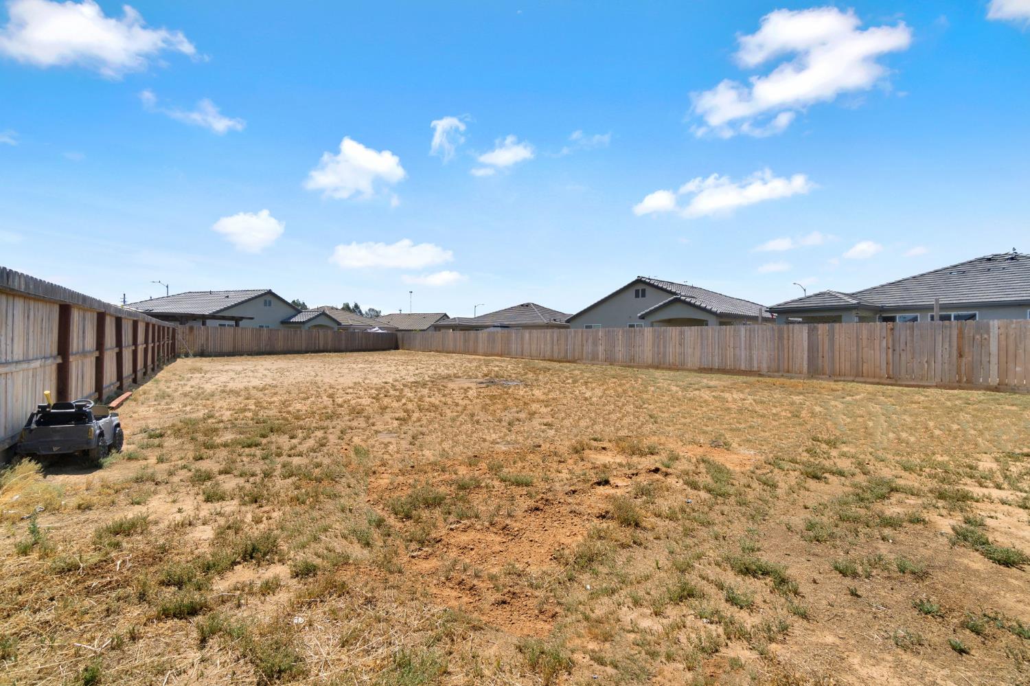 1148 Summit Ct, Madera, CA 93638