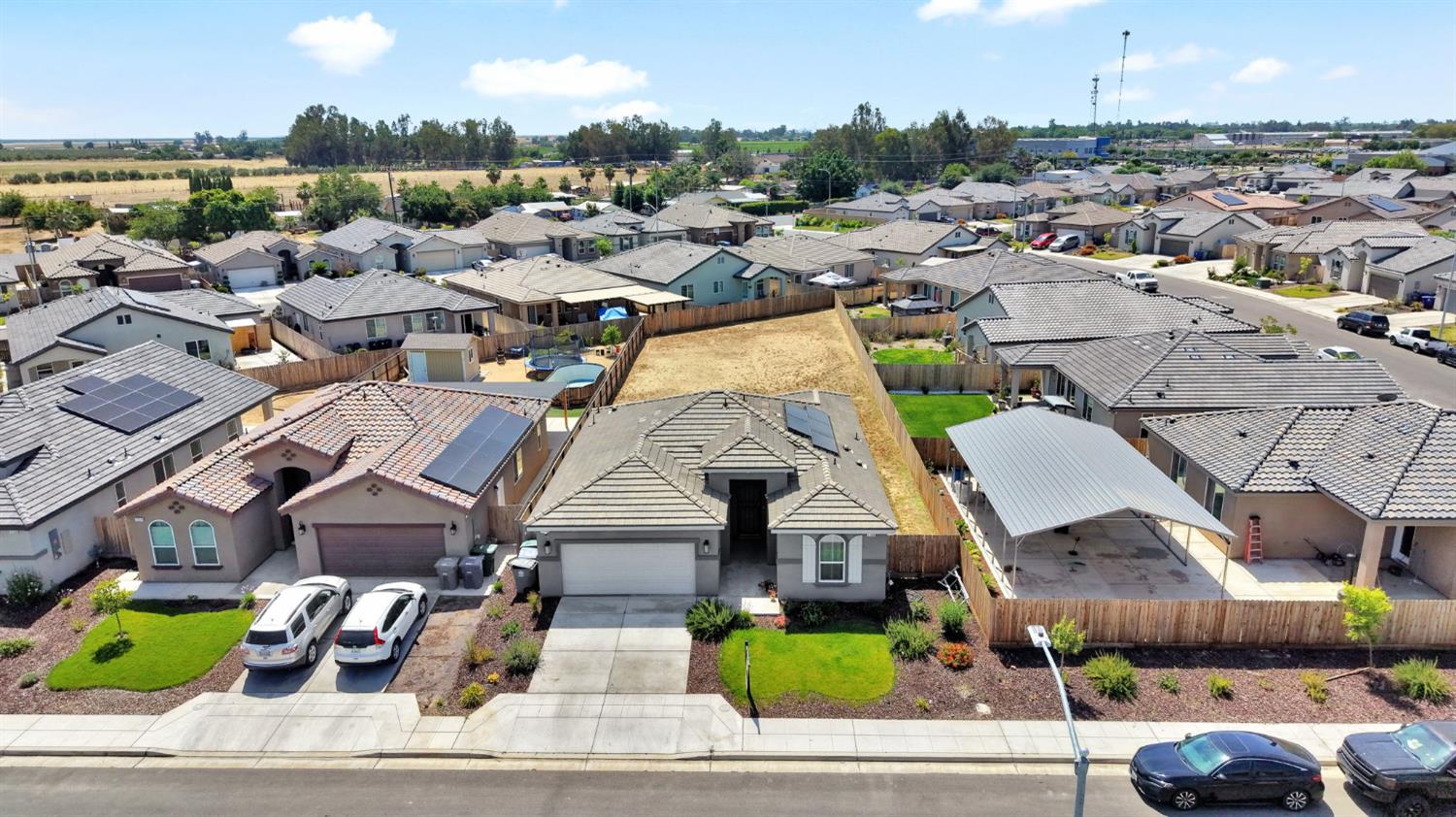 1148 Summit Ct, Madera, CA 93638