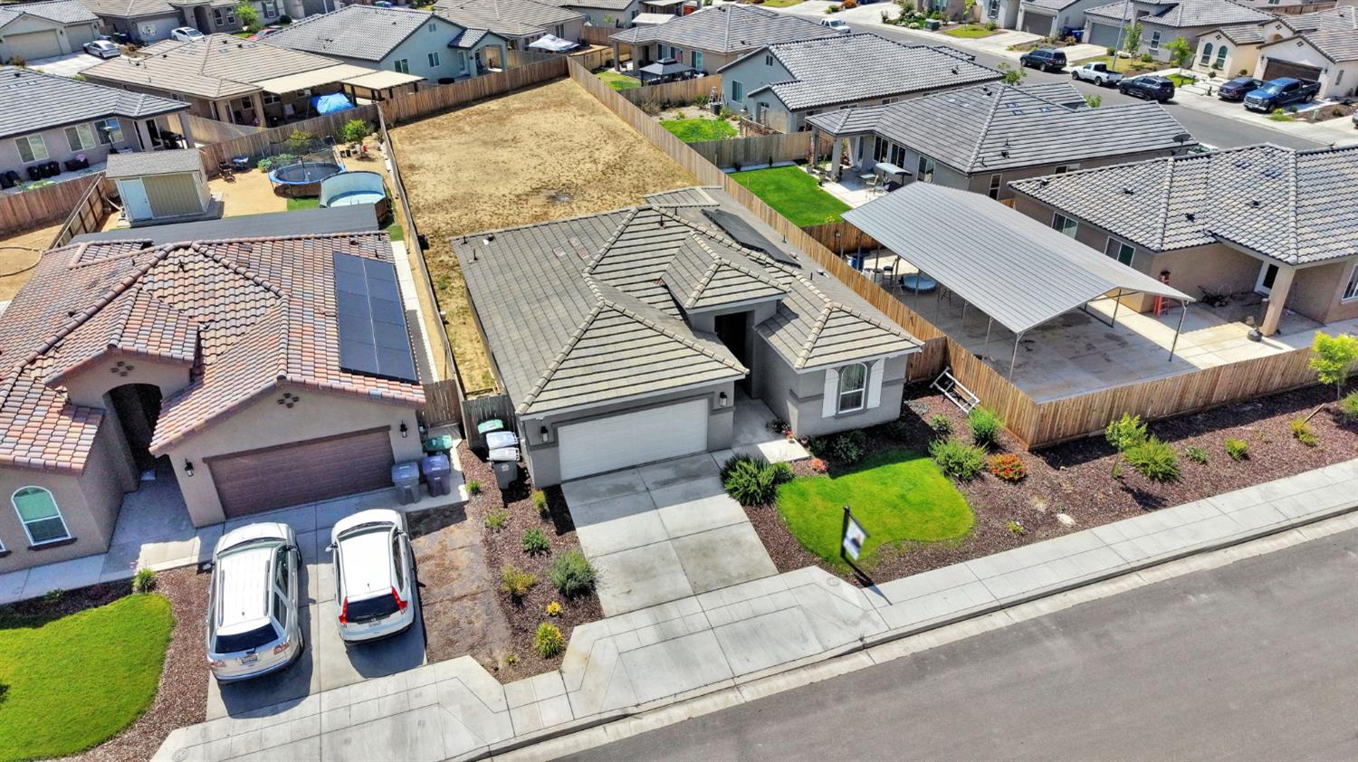 1148 Summit Ct, Madera, CA 93638