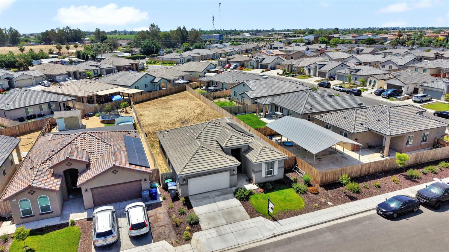 1148 Summit Ct, Madera, CA 93638