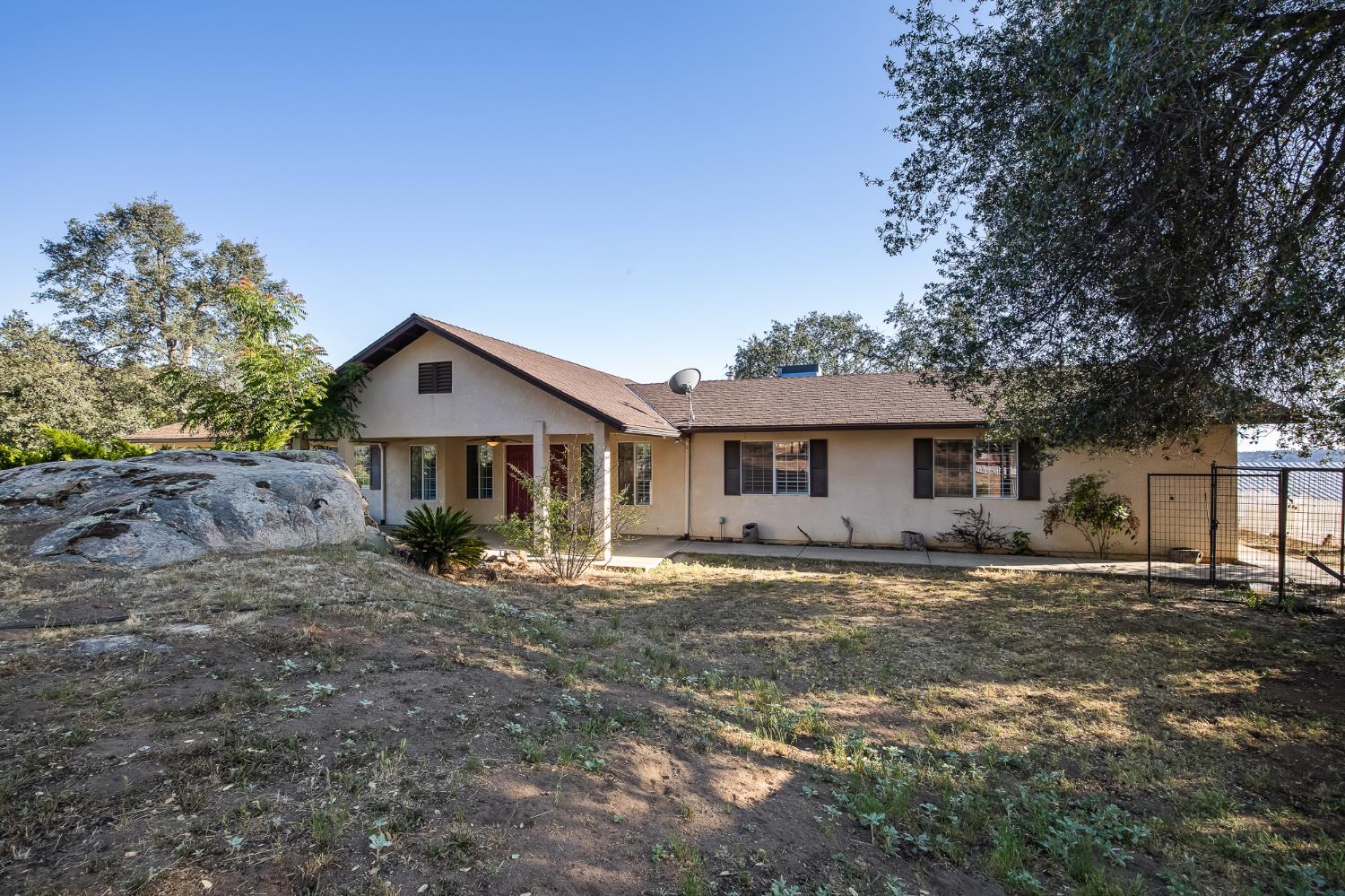 31363 N Dome Dr, Coarsegold, CA 93614