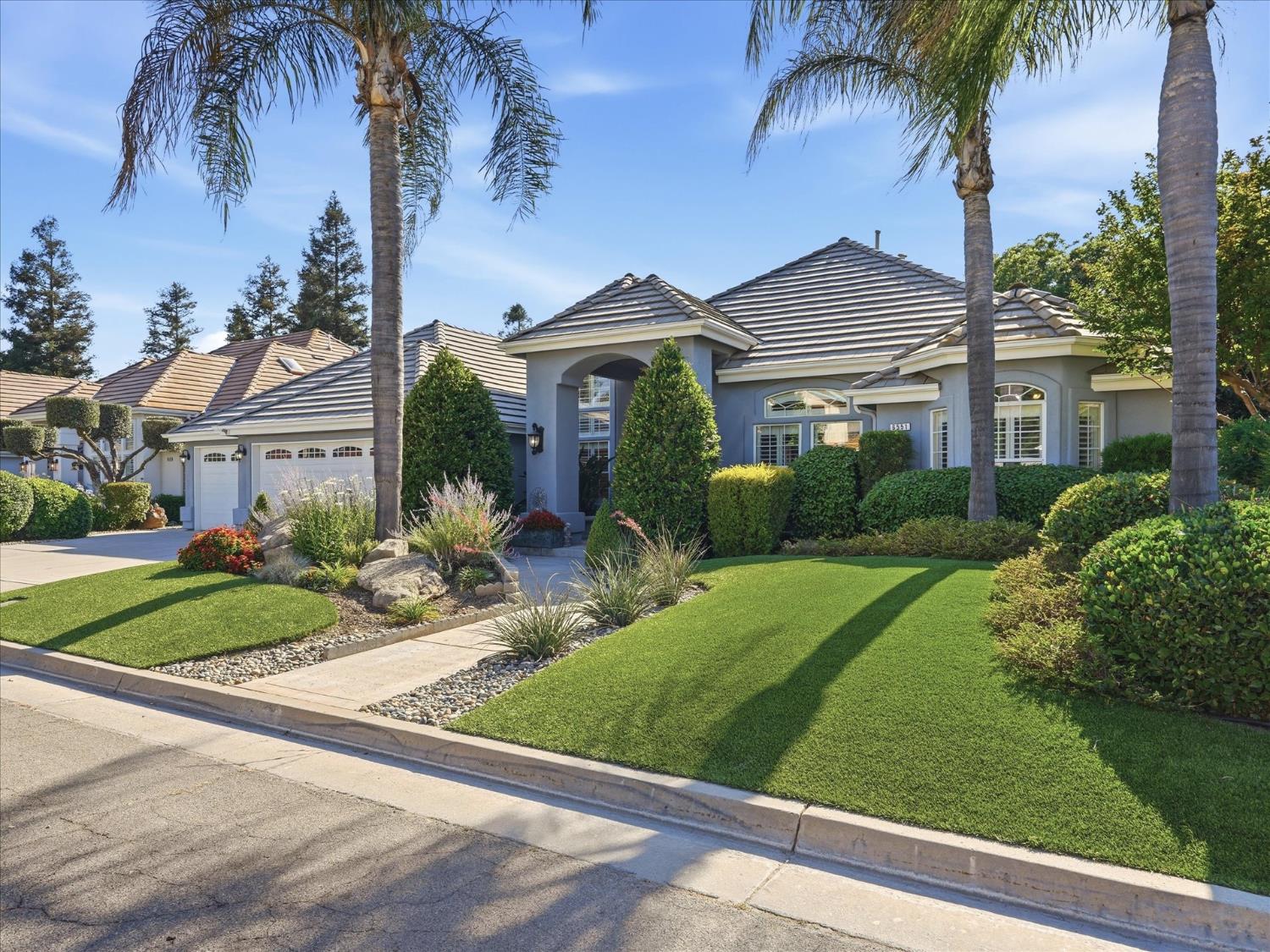 6551 N Selland Ave, Fresno, CA 93711