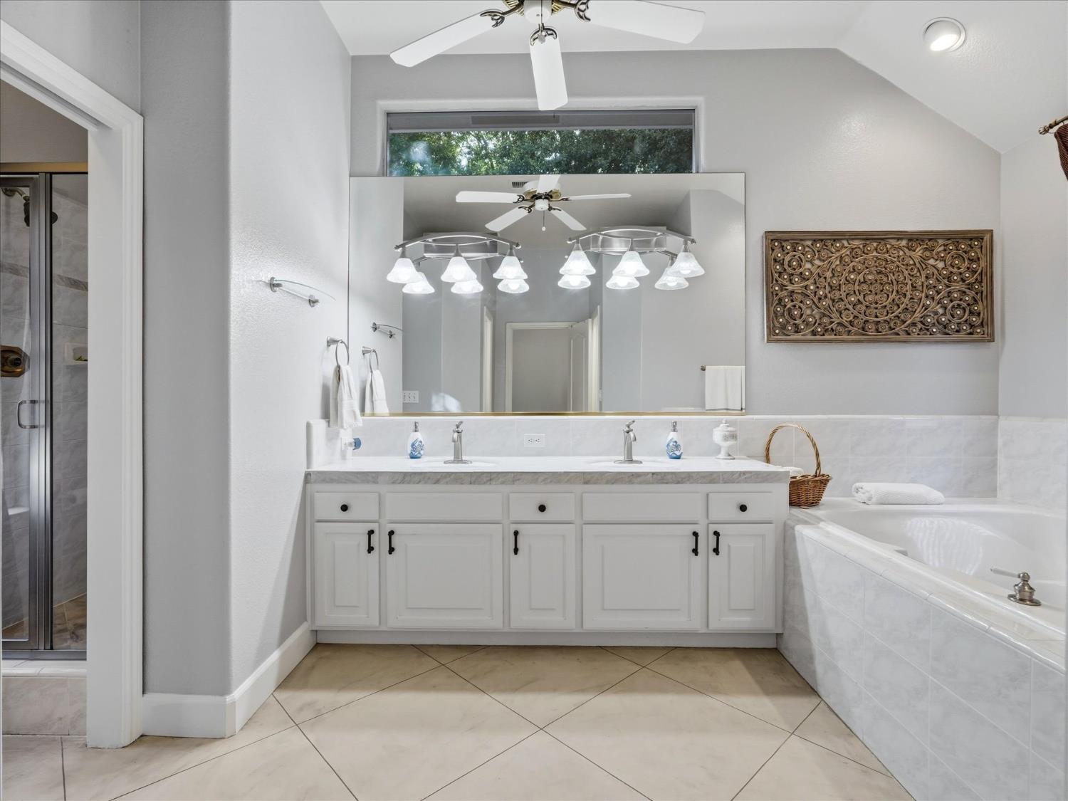 6551 N Selland Ave, Fresno, CA 93711