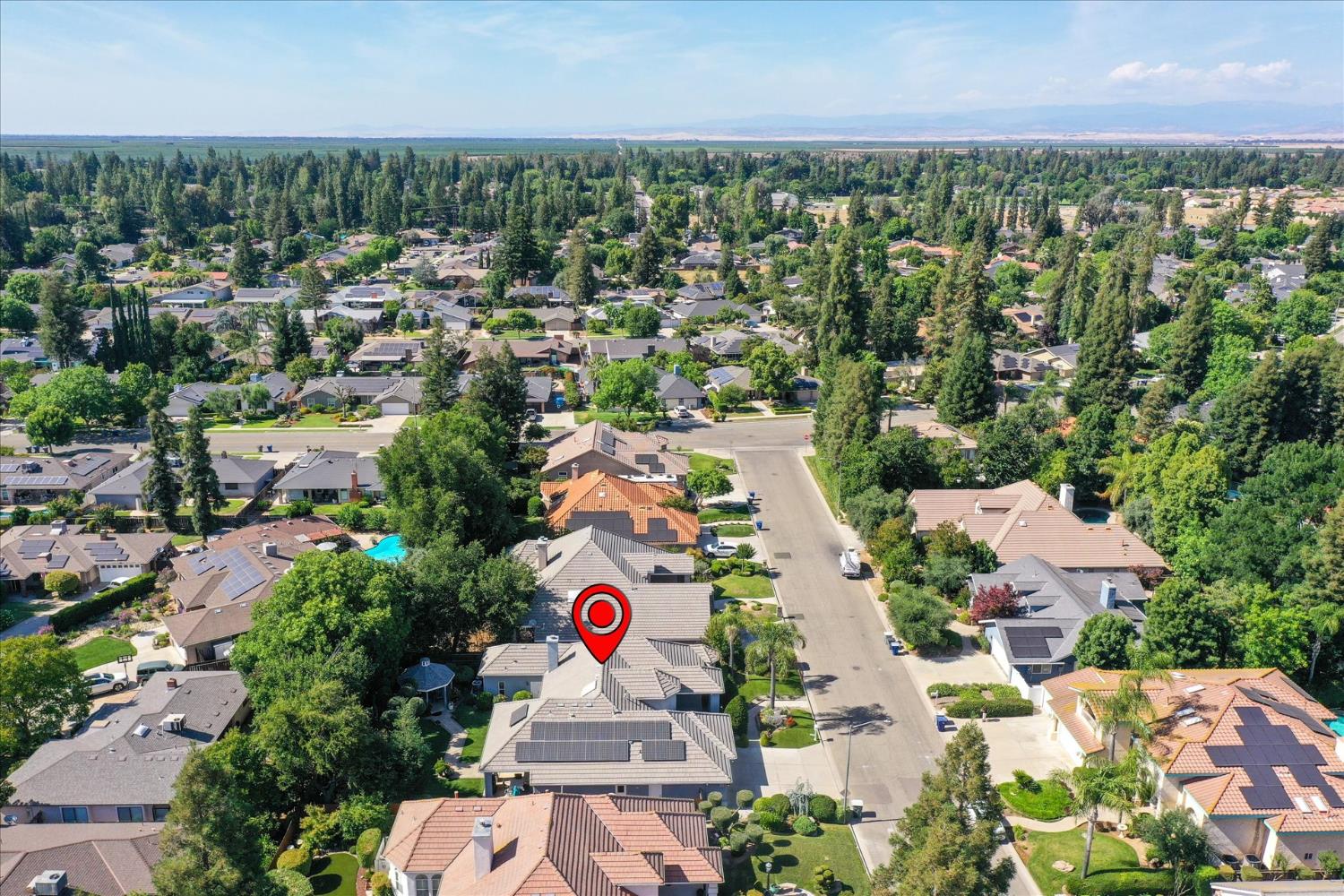 6551 N Selland Ave, Fresno, CA 93711
