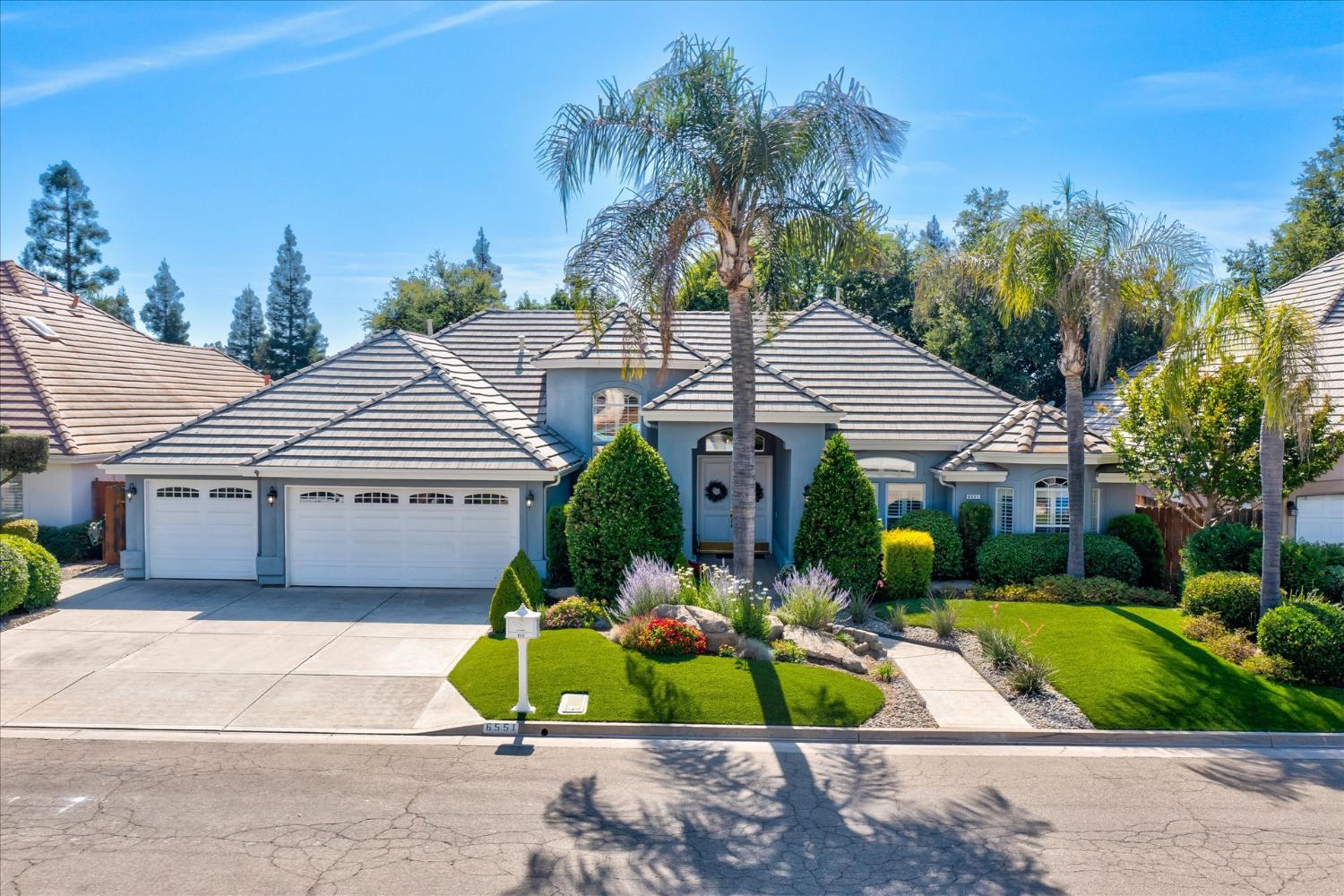 6551 N Selland Ave, Fresno, CA 93711