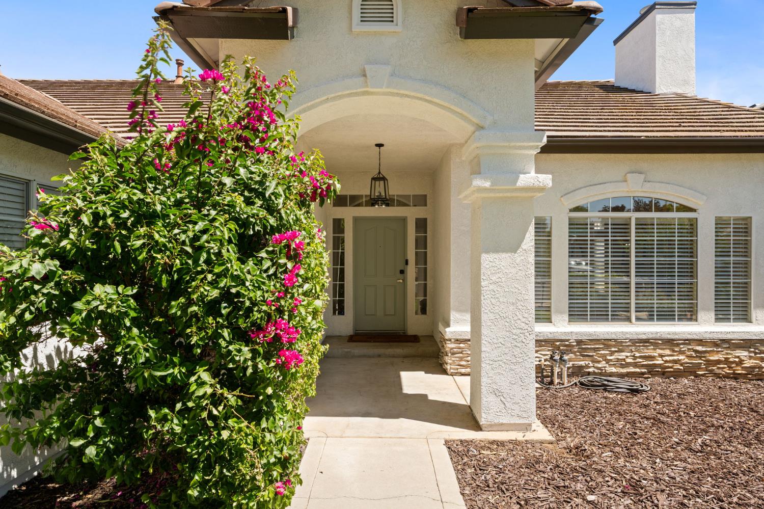9808 N Whitney Ave, Fresno, CA 93720