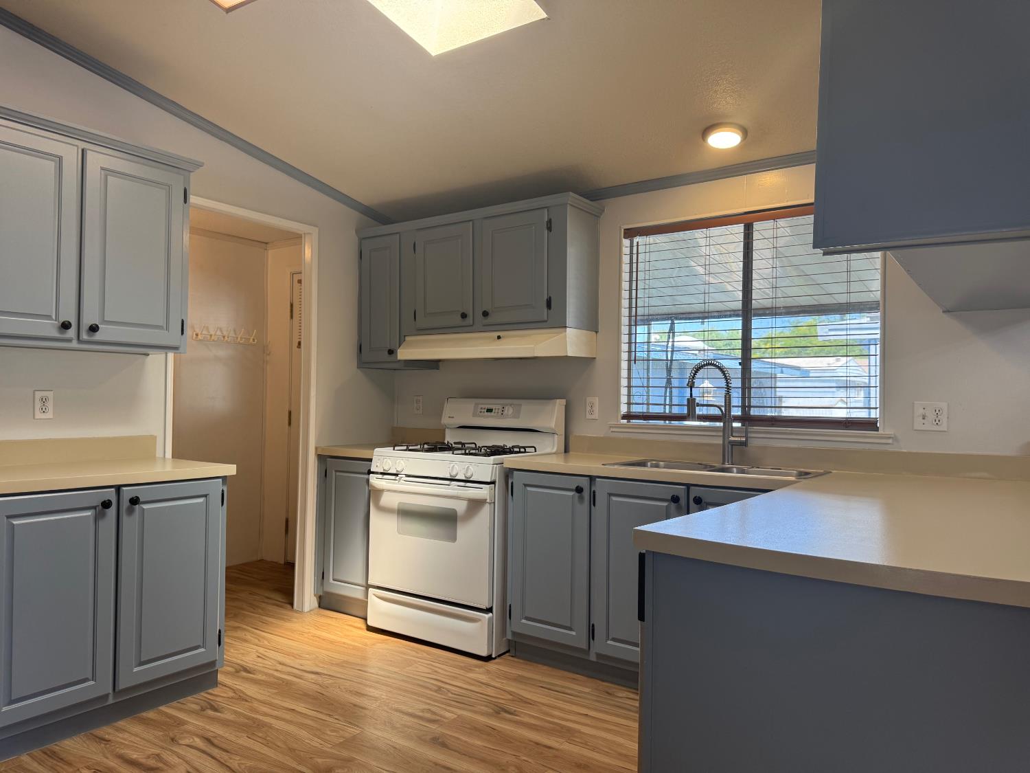 336 E Alluvial ## 310, Fresno, CA 93720