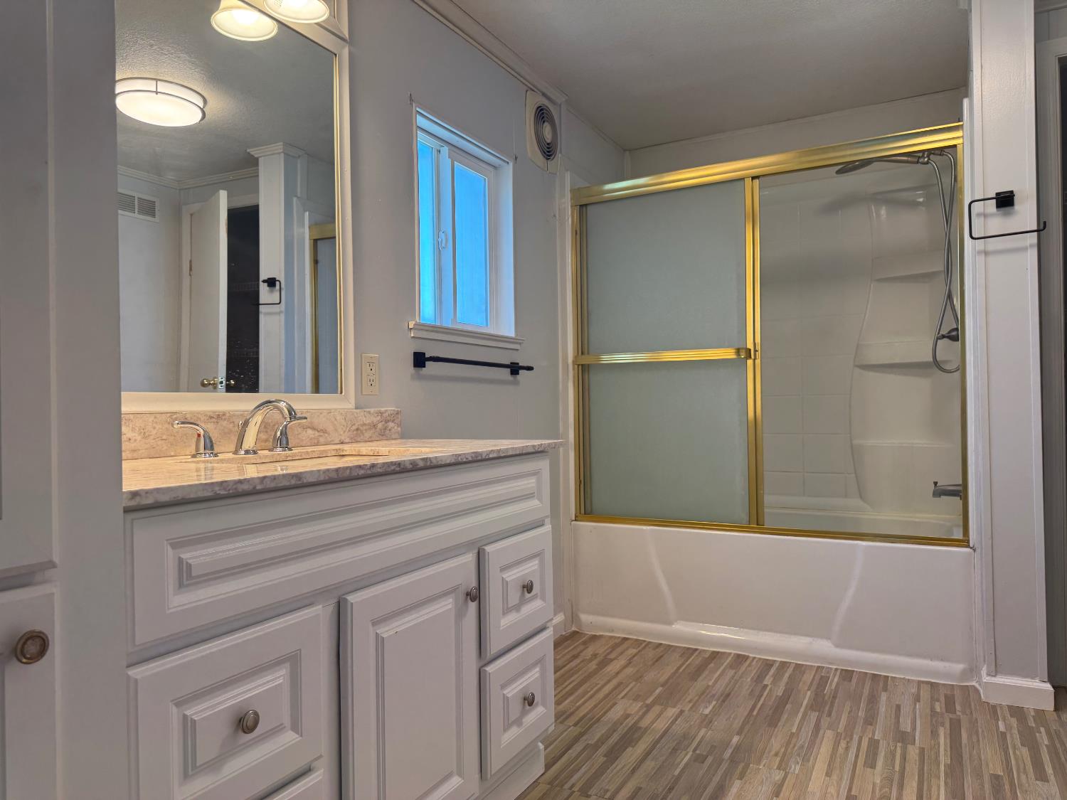 336 E Alluvial ## 310, Fresno, CA 93720