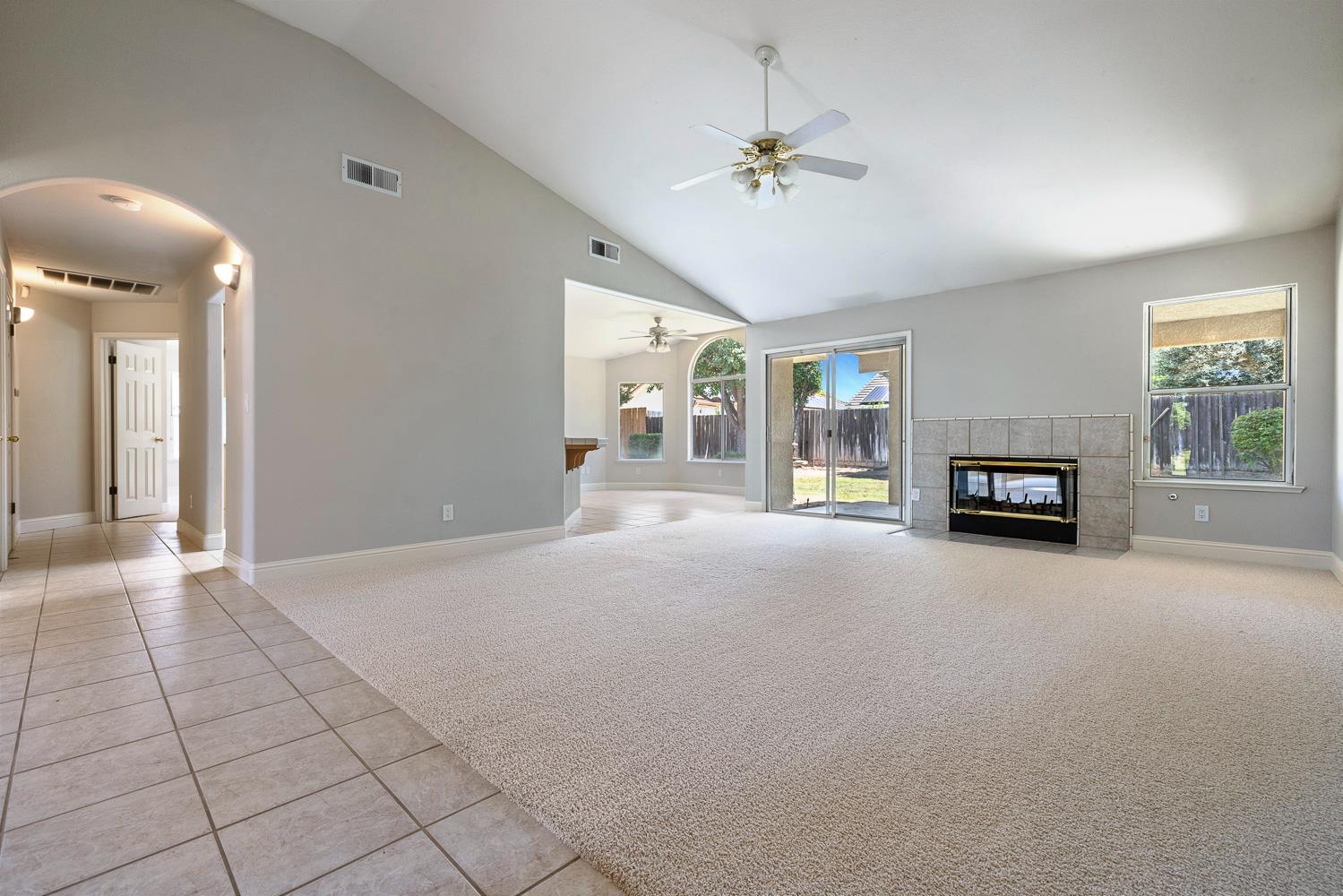 1471 N Terry Ave, Clovis, CA 93619