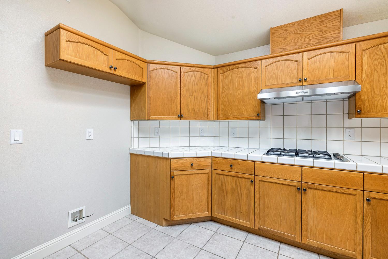 1471 N Terry Ave, Clovis, CA 93619