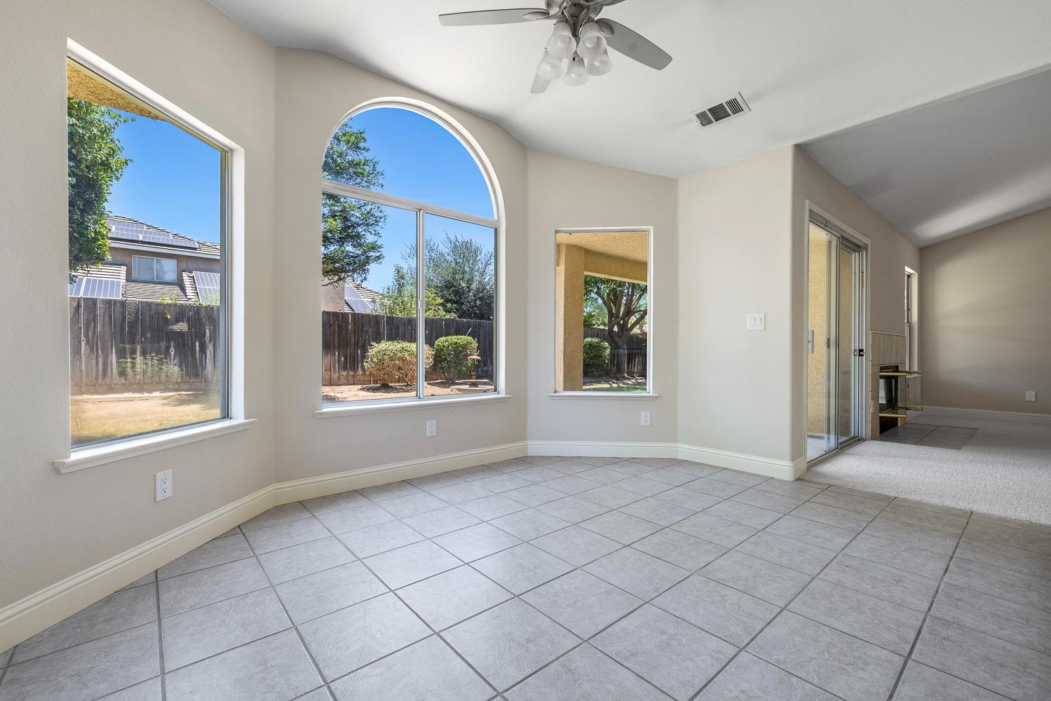 1471 N Terry Ave, Clovis, CA 93619