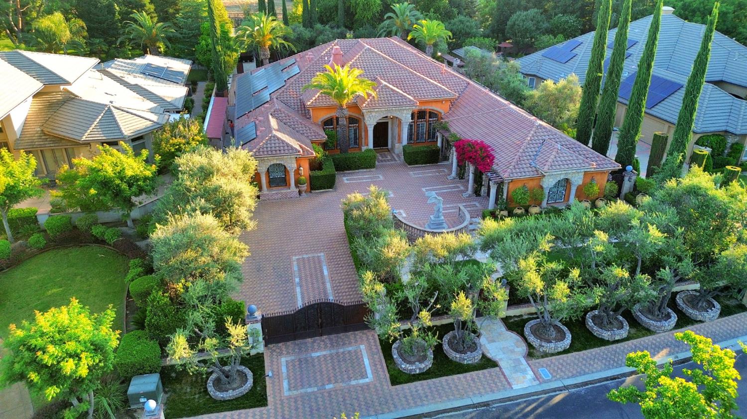 3103 E Via Monte Verdi Ave, Clovis, CA 93619