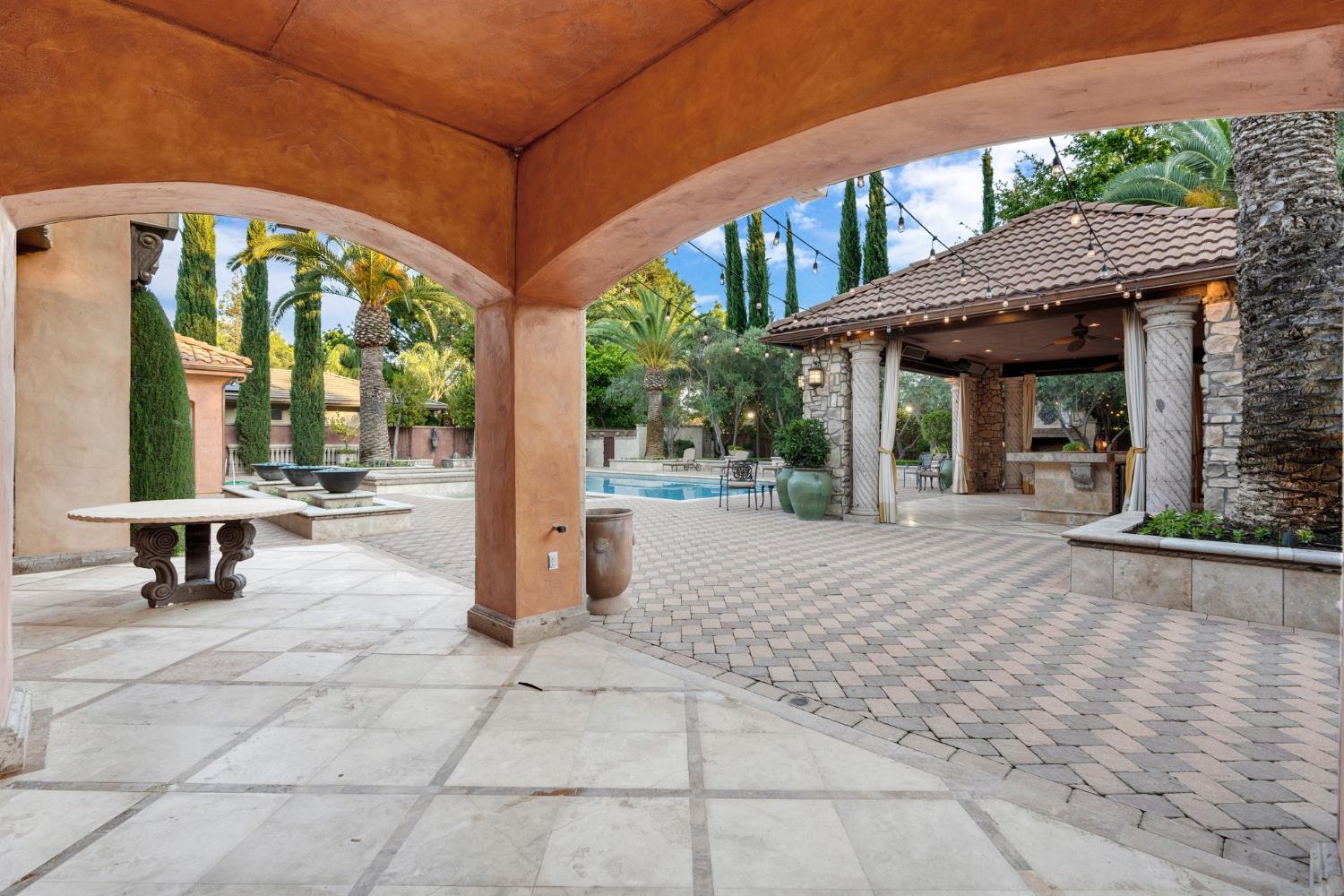 3103 E Via Monte Verdi Ave, Clovis, CA 93619