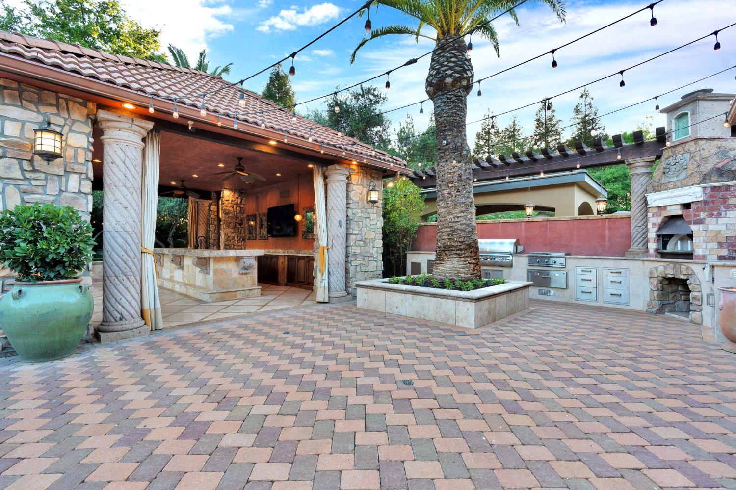 3103 E Via Monte Verdi Ave, Clovis, CA 93619