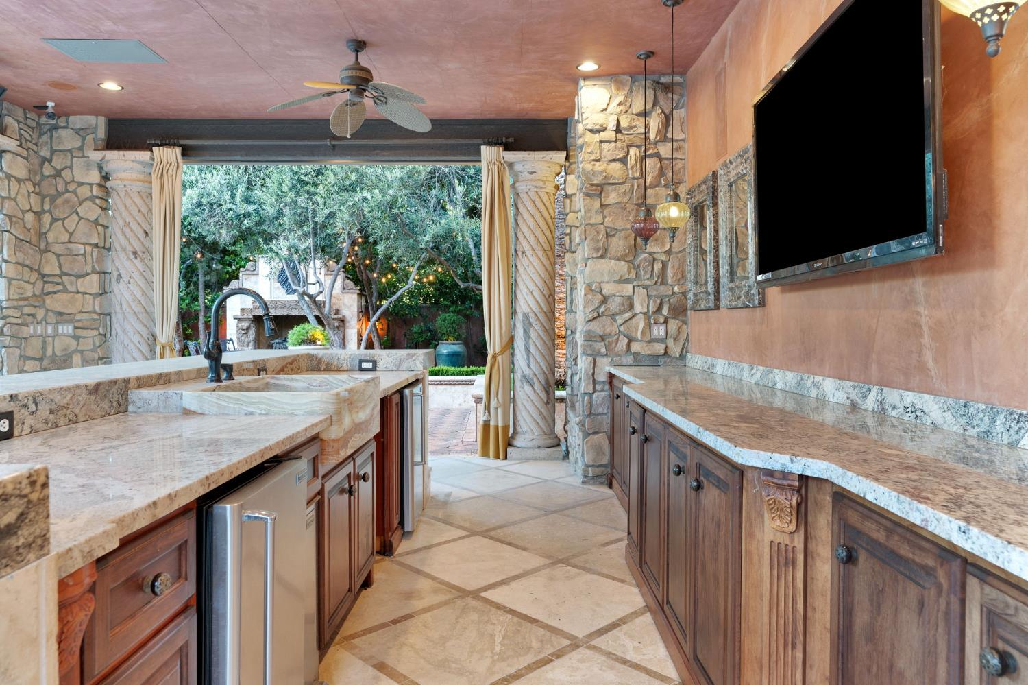 3103 E Via Monte Verdi Ave, Clovis, CA 93619