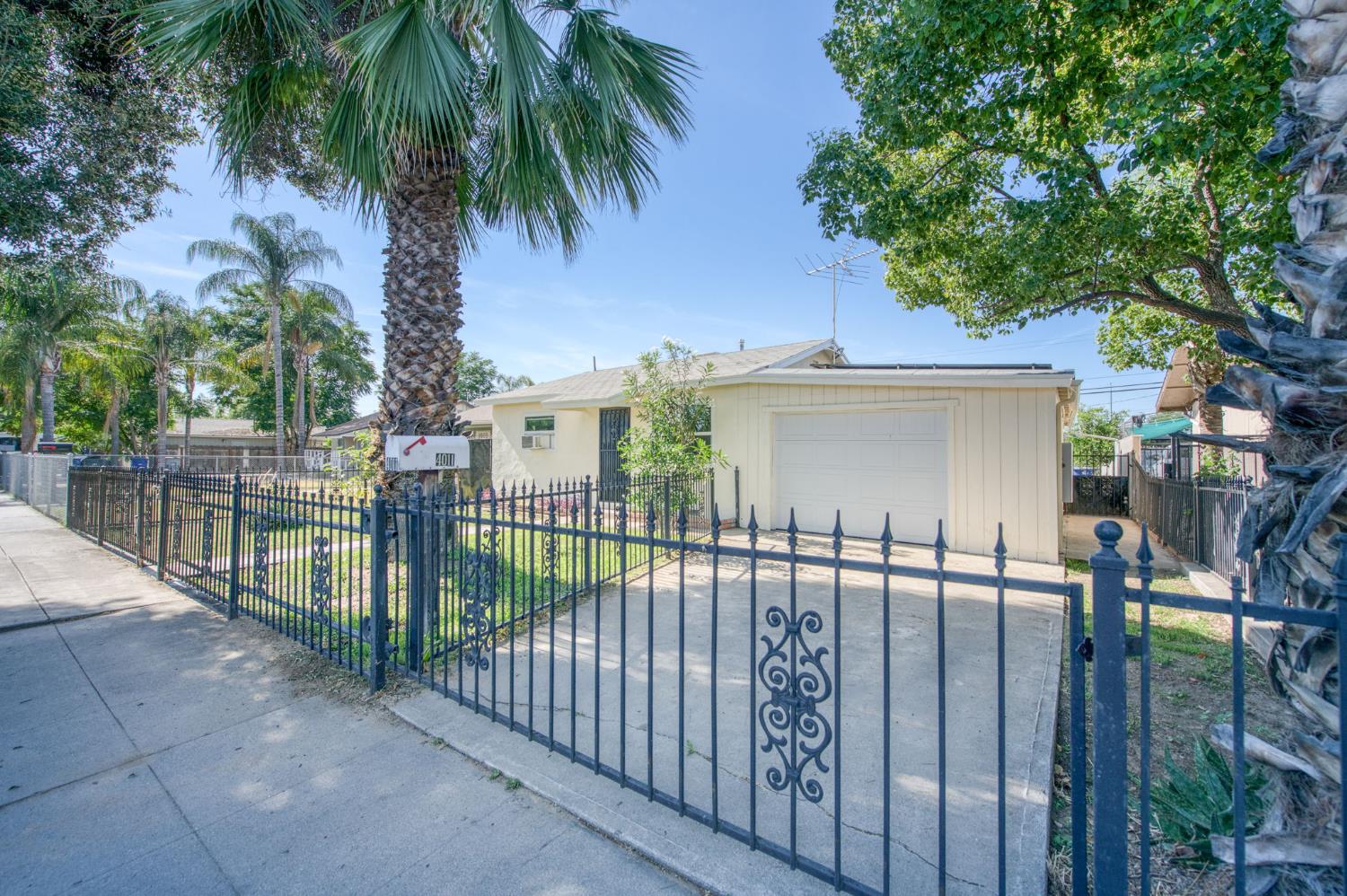 4011 E Madison Ave, Fresno, CA 93702