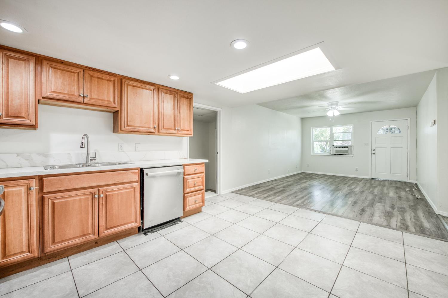 4011 E Madison Ave, Fresno, CA 93702