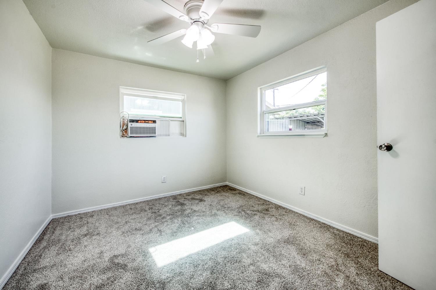 4011 E Madison Ave, Fresno, CA 93702