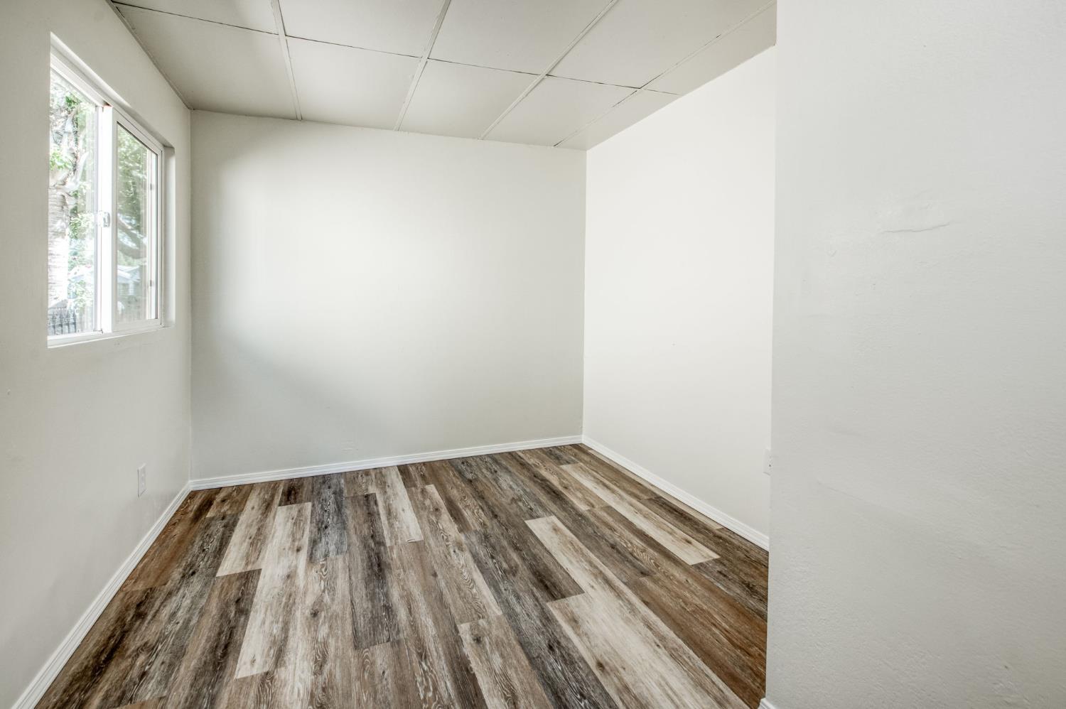 4011 E Madison Ave, Fresno, CA 93702