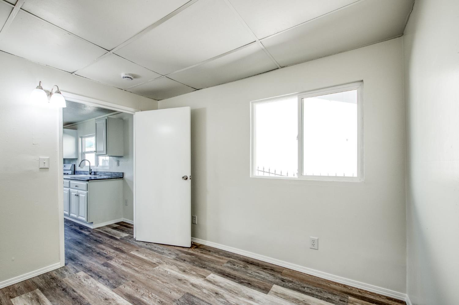 4011 E Madison Ave, Fresno, CA 93702