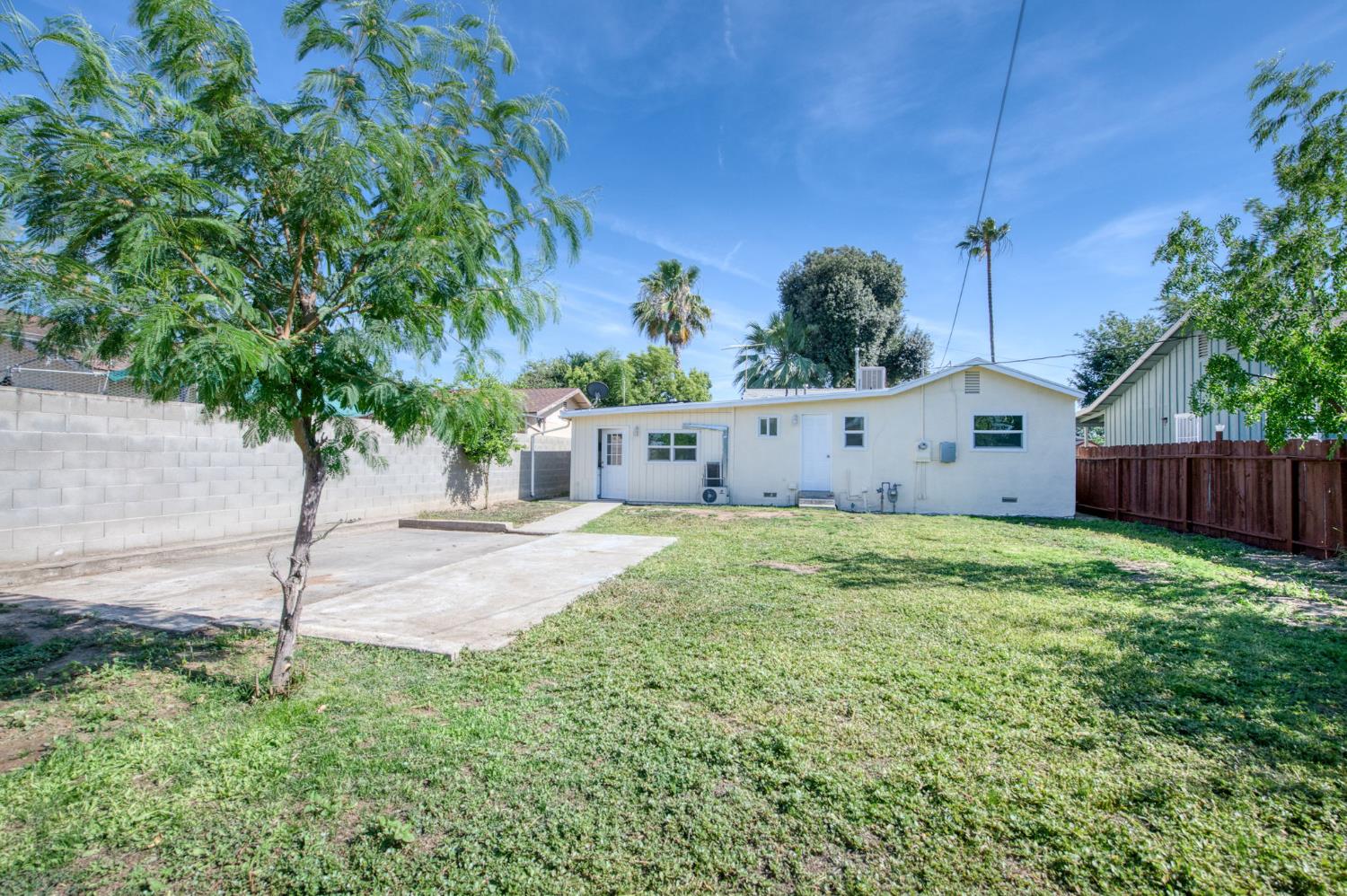 4011 E Madison Ave, Fresno, CA 93702