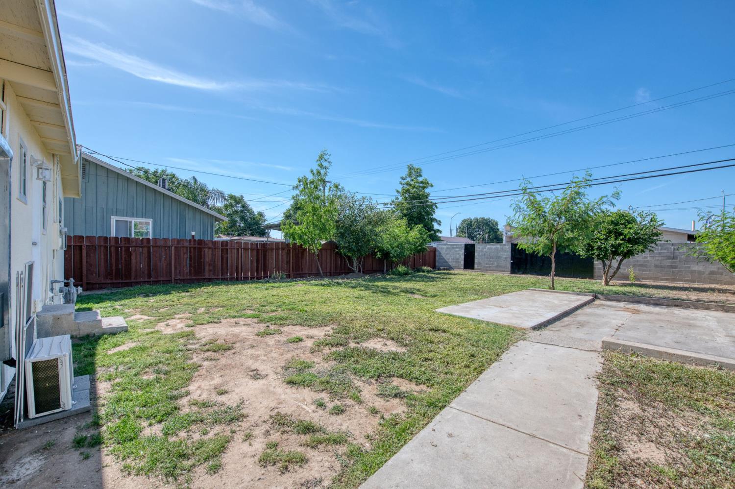 4011 E Madison Ave, Fresno, CA 93702
