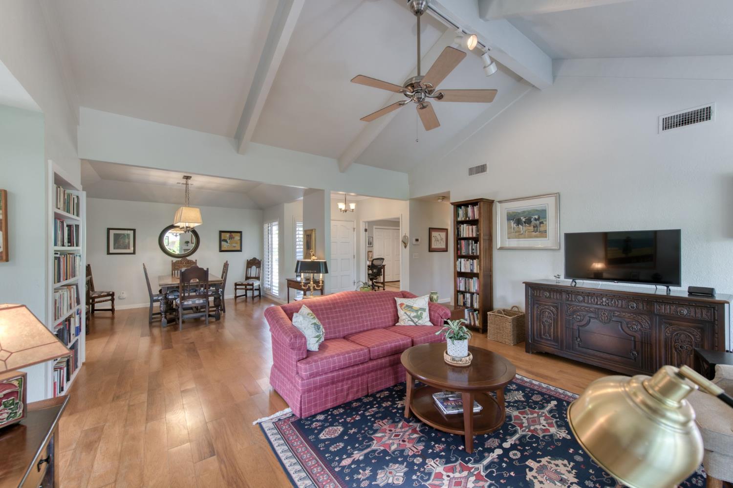 6331 N Palm Ave, Fresno, CA 93704