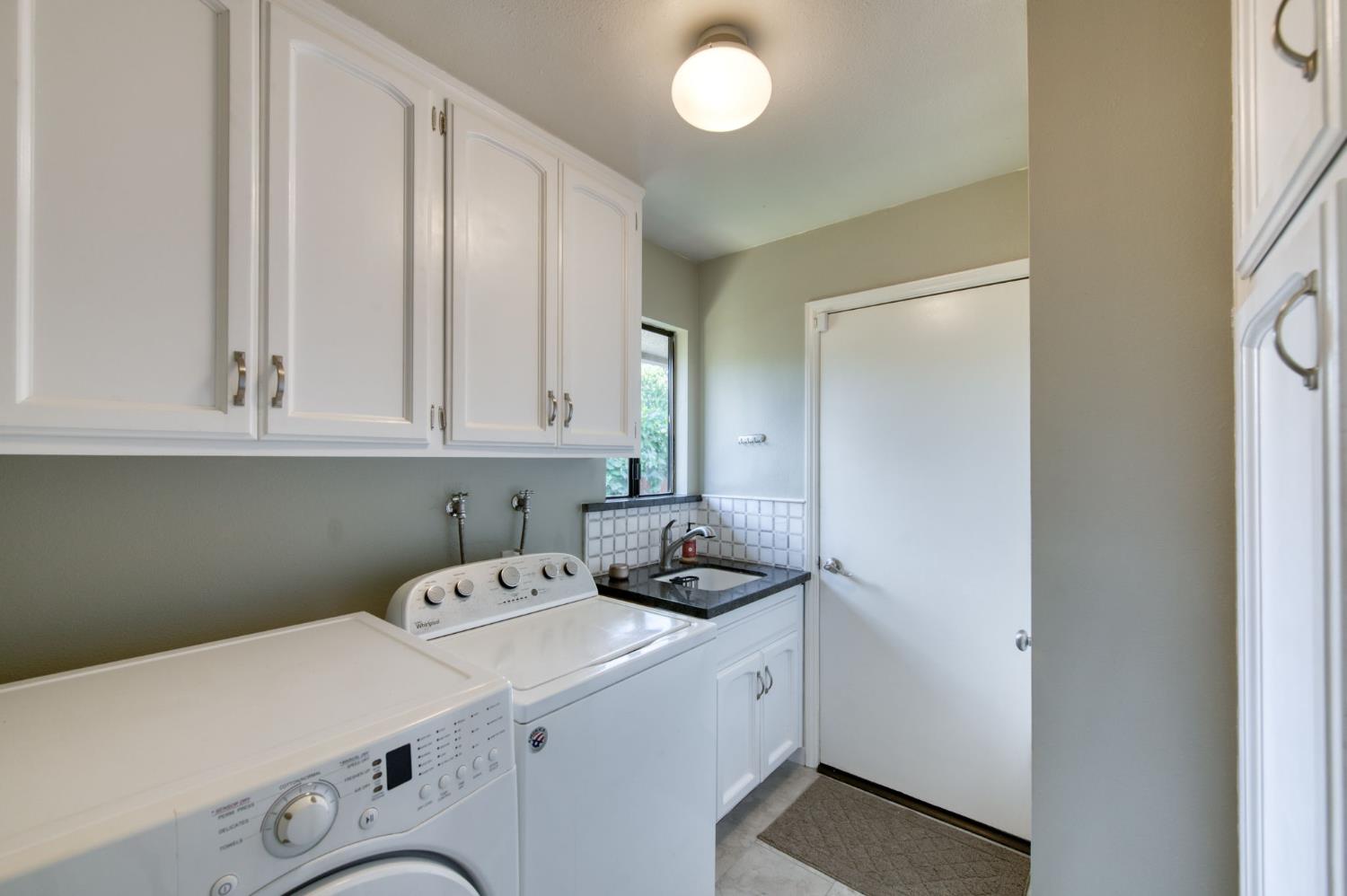 6331 N Palm Ave, Fresno, CA 93704