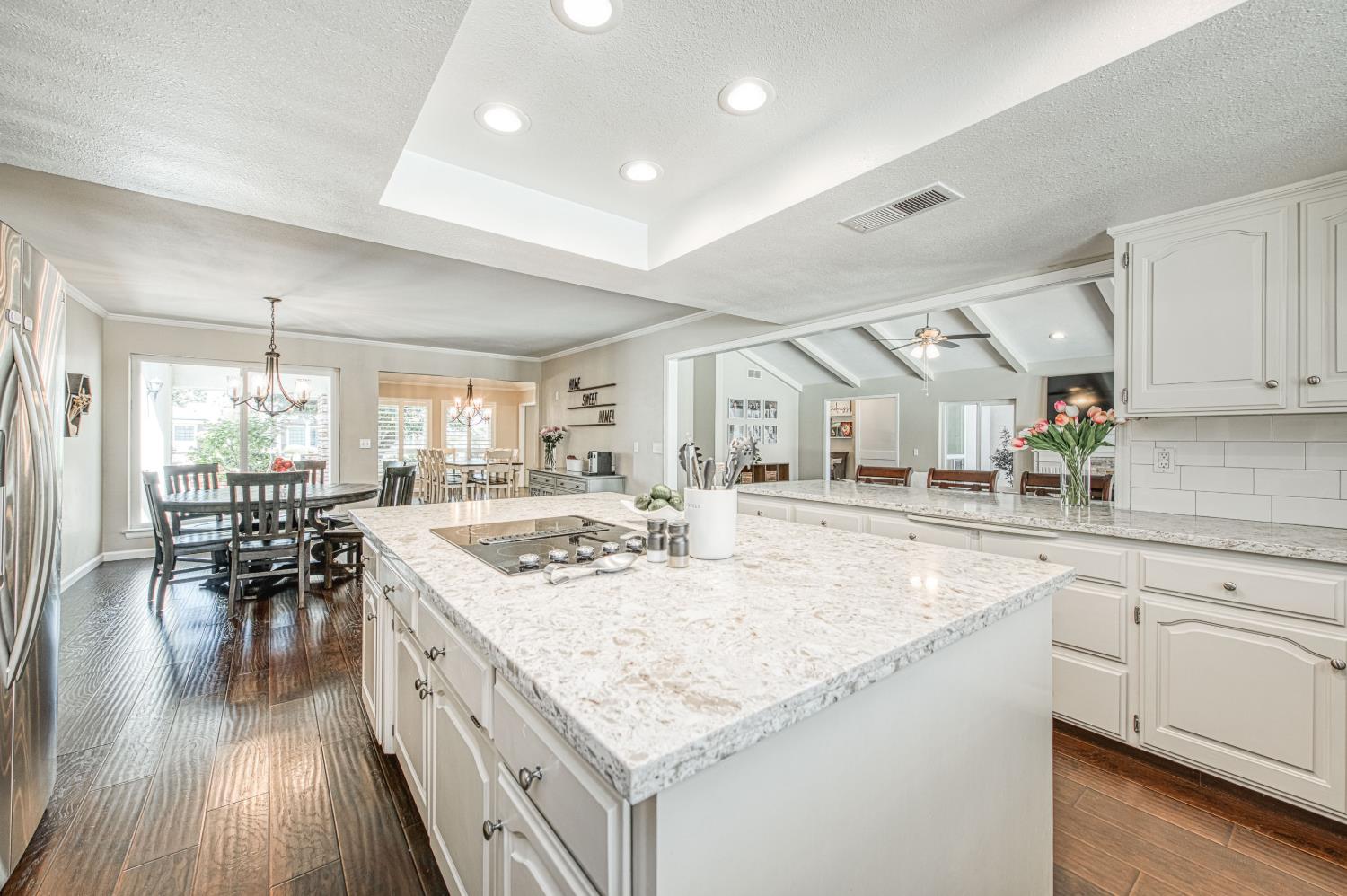 3848 W Alluvial Ave, Fresno, CA 93711