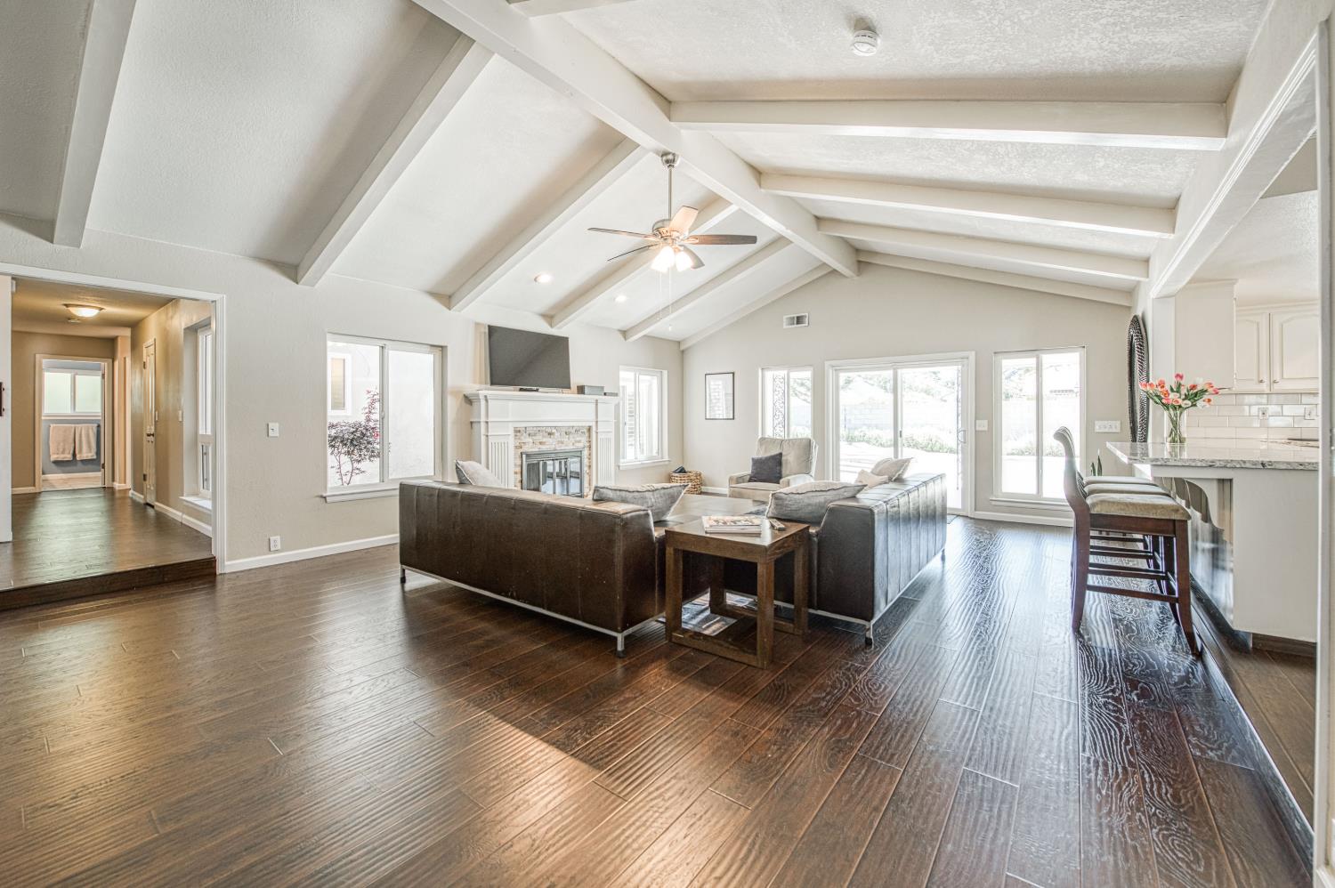 3848 W Alluvial Ave, Fresno, CA 93711