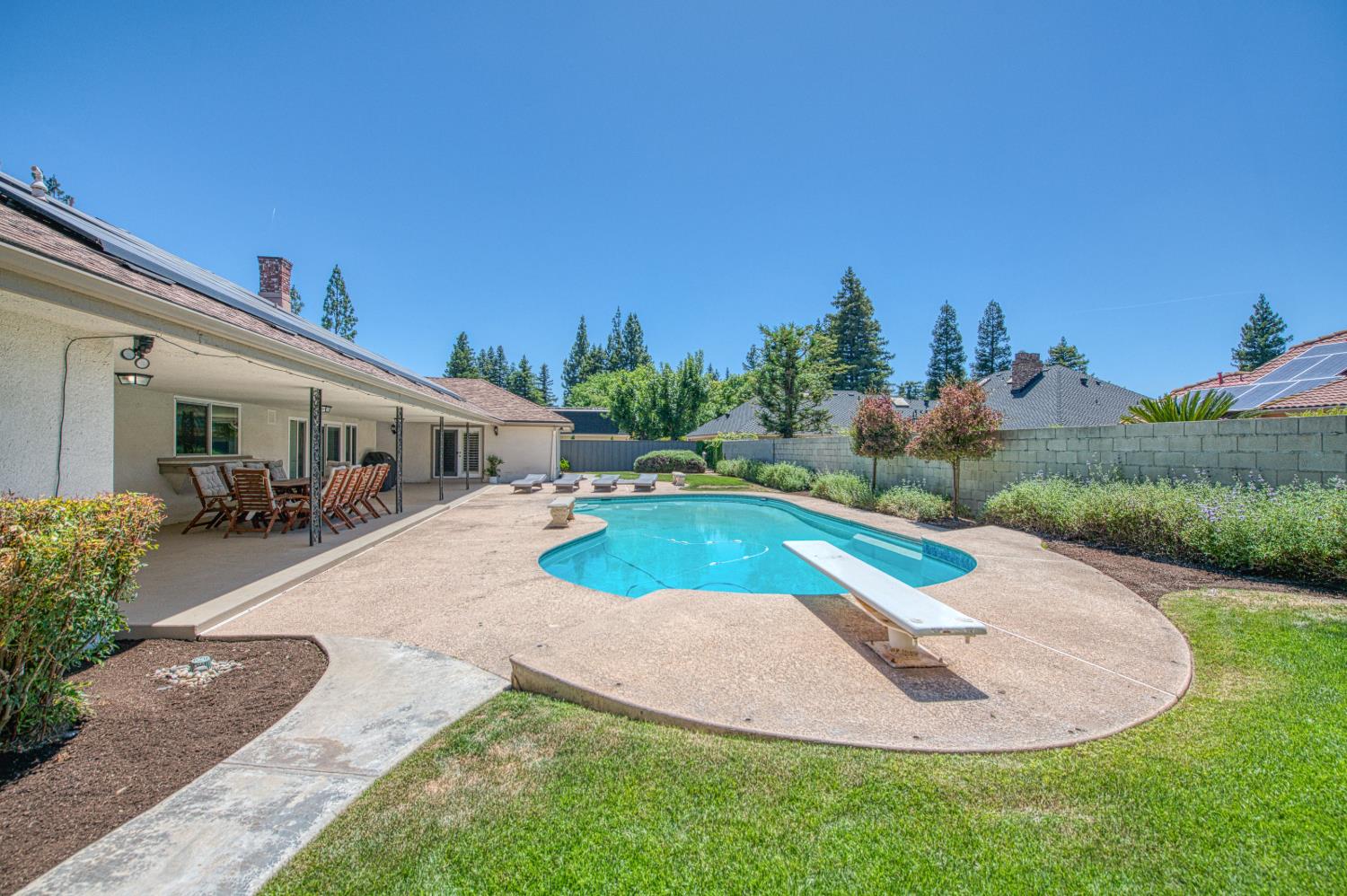 3848 W Alluvial Ave, Fresno, CA 93711