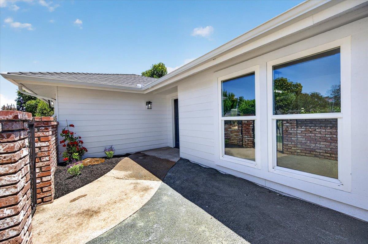 3255 W FREMONT, Fresno, CA 93711