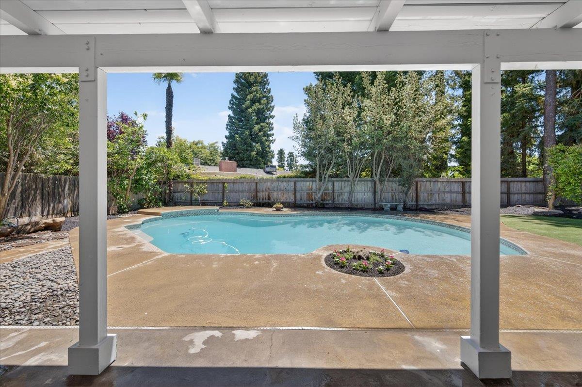 3255 W FREMONT, Fresno, CA 93711
