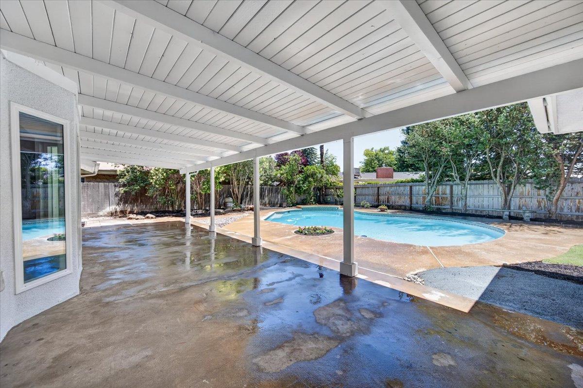 3255 W FREMONT, Fresno, CA 93711