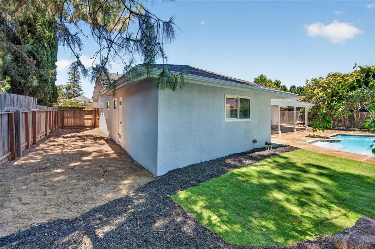 3255 W FREMONT, Fresno, CA 93711