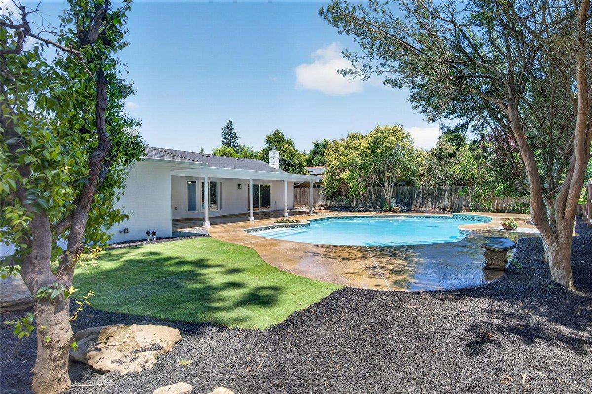 3255 W FREMONT, Fresno, CA 93711