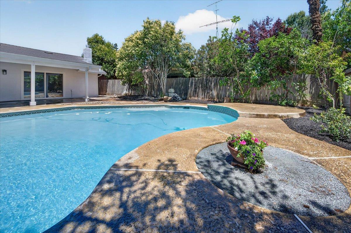 3255 W FREMONT, Fresno, CA 93711