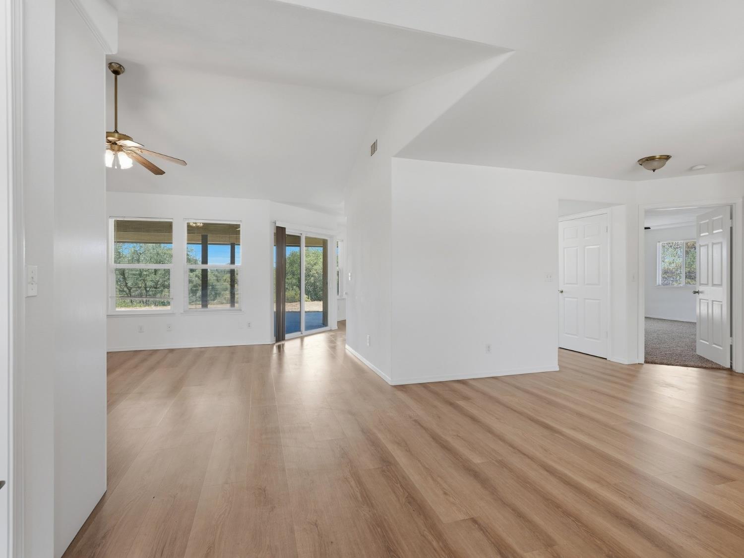 31490 Kennedy Rd, Coarsegold, CA 93614